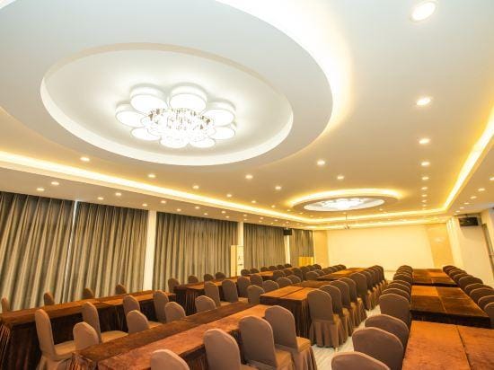 Forest Coast Hotel Chain (Railway Station Zhucheng Hotel) Hotel in Jiangsu