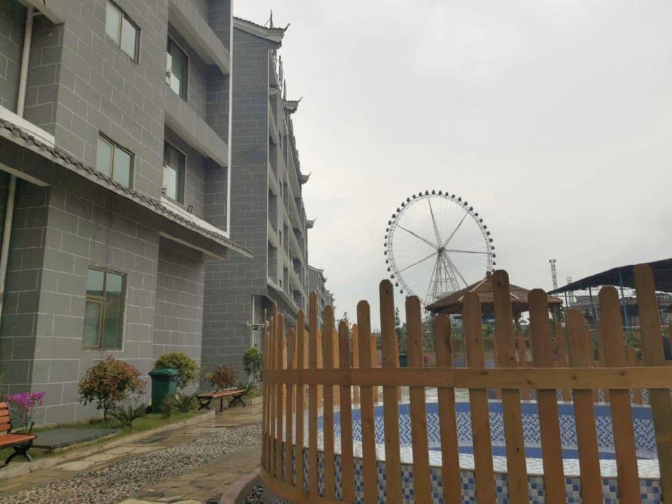 Shenjun Fengqing Hot Spring Hotel Hotel in China