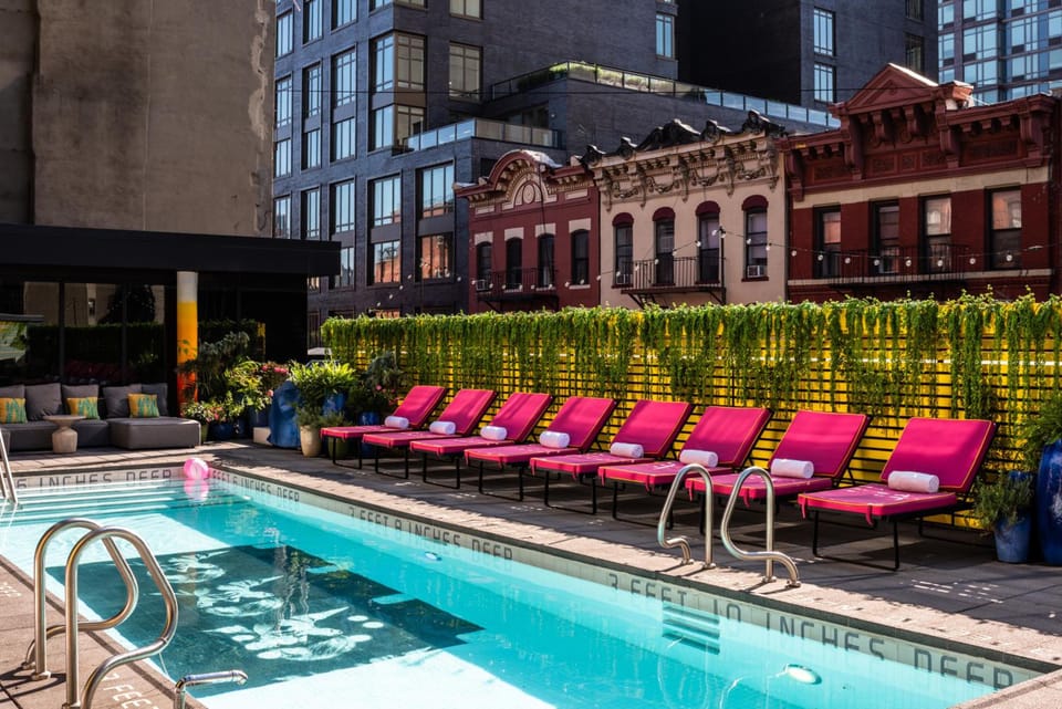 Swimming pool