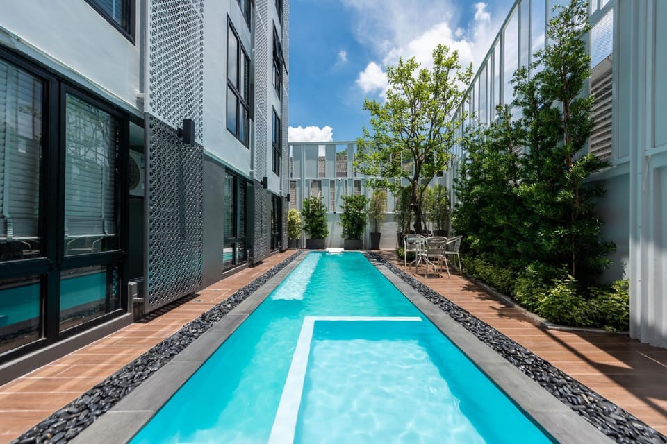 Swimming pool