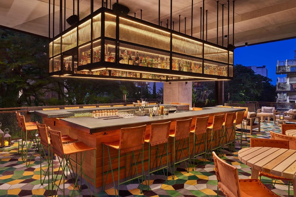 Bar