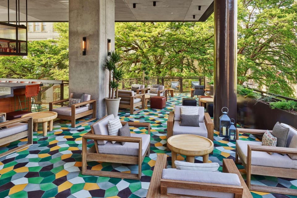 Bar/lounge