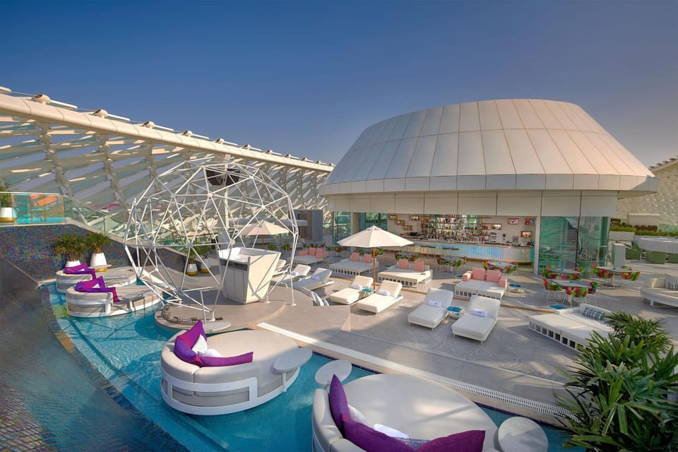 W Abu Dhabi - Yas Island Hotel in Abu Dhabi