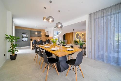Villas Lucy - 1 Lemon -outdoor pool , 2 Cherry-indoor pool and 3 Plum-outdoor pool Hotel in Šibenik-Knin County, Croatia