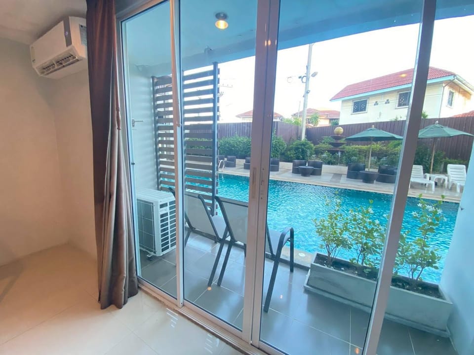 Retreat Resort Pattaya Hotel in Pattaya City