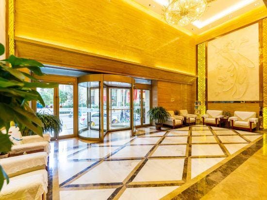 Pingliang Building Hotel in China