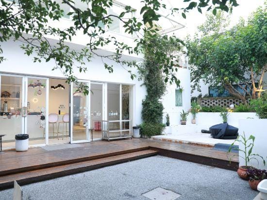 Shuguo Jule Xinglv Hostel Hotel in Shanghai