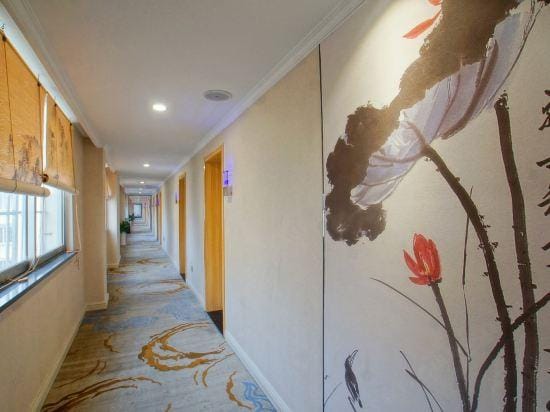 baida Hotel (Kunshan Railway Station Kunshan Commercial Building) Hotel in Shanghai