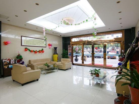 Kunshan Lantian Business Chain Hotel (Huaqiao Huaxi Park Subway Station) Hotel in Shanghai