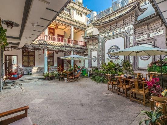 Dali Huazhaoying Inn Hotel in China