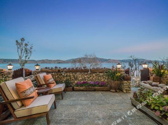 Bodu Lake View Inn Hotel in China