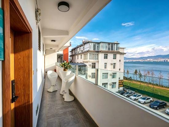 Hersy Vista · Hesi | 270° Panoramic Erhai-Cangshan View Boutique Stay Hotel in China