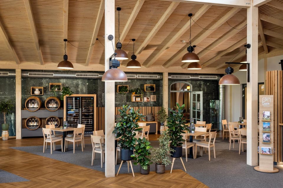 Bar/lounge