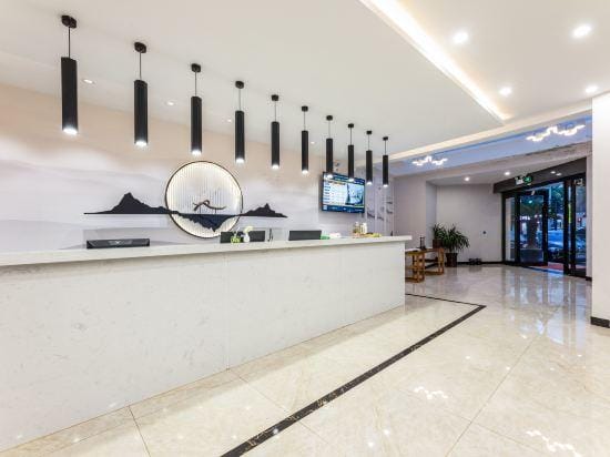 The Four Seasons Hotel Huzhou Nanxun Ancient Town Hotel in Suzhou