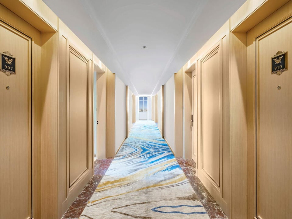 Vienna Hotel （Danzhou Baimajing Store） Hotel in Hainan