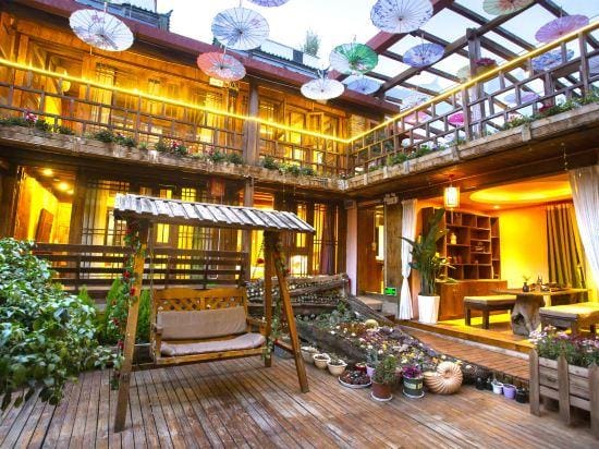 Meet you. Misu Hotel in China