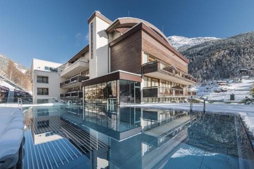 Bergland Design- und Wellnesshotel Hotel in Soelden