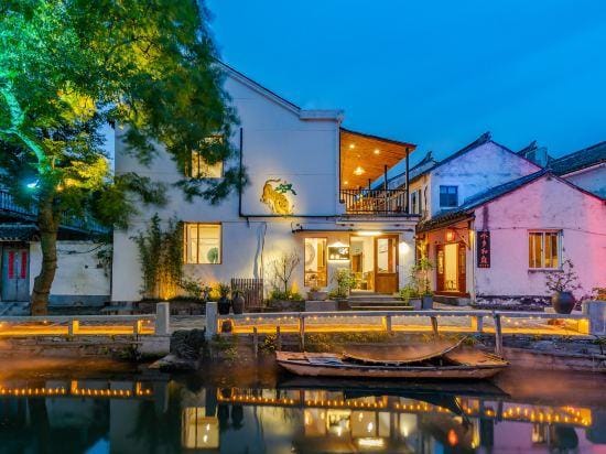 Qianshe Xisu Riverside Inn Hotel in Suzhou
