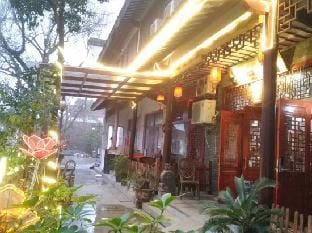 Shuiyue Huanghun Inn Hotel in Suzhou