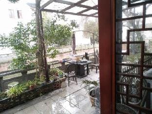 Shuiyue Huanghun Inn Hotel in Suzhou