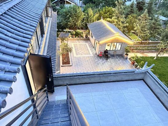 Lijiang Country Inn Hotel in China