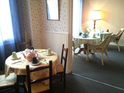 Hotel Bernieres Hotel in Caen