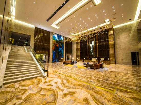V · Leader SHENHANG International Hotel in China