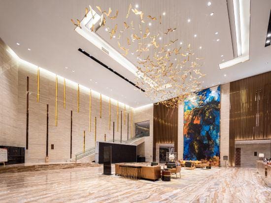 V · Leader SHENHANG International Hotel in China