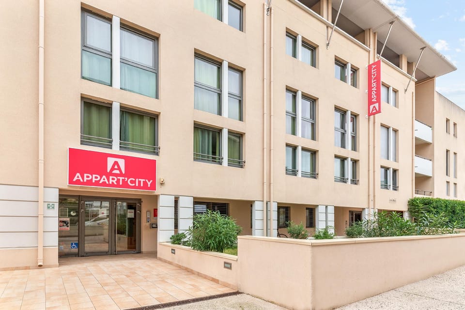 Appart'City Confort La Ciotat - Côté Port Apartment hotel in La Ciotat