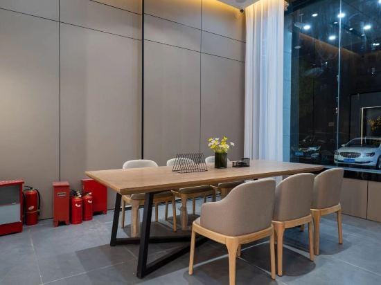 Home Inn Huayi (Kunshan Dianshanhu Branch) Hotel in Shanghai