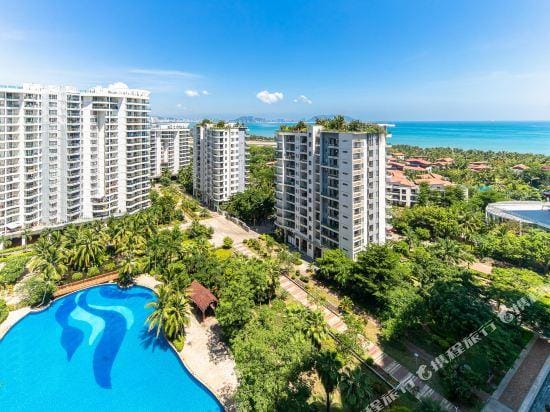 Sanya Holiday Beach Apartment Hotel in Sanya