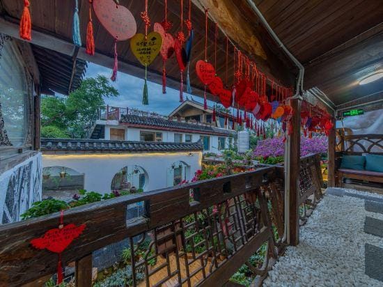 Beauty Jascha Inn Hotel in China