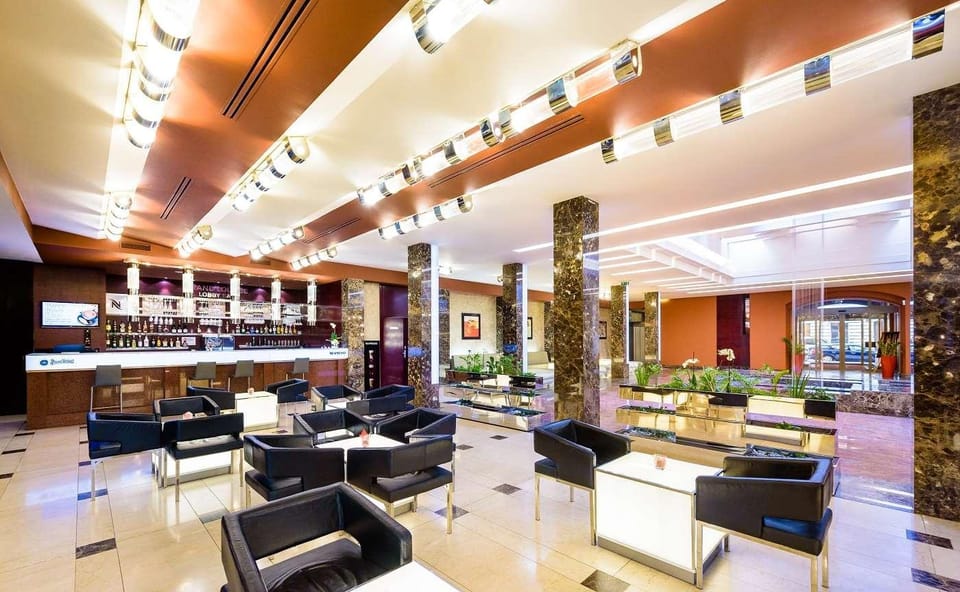 Bar/lounge