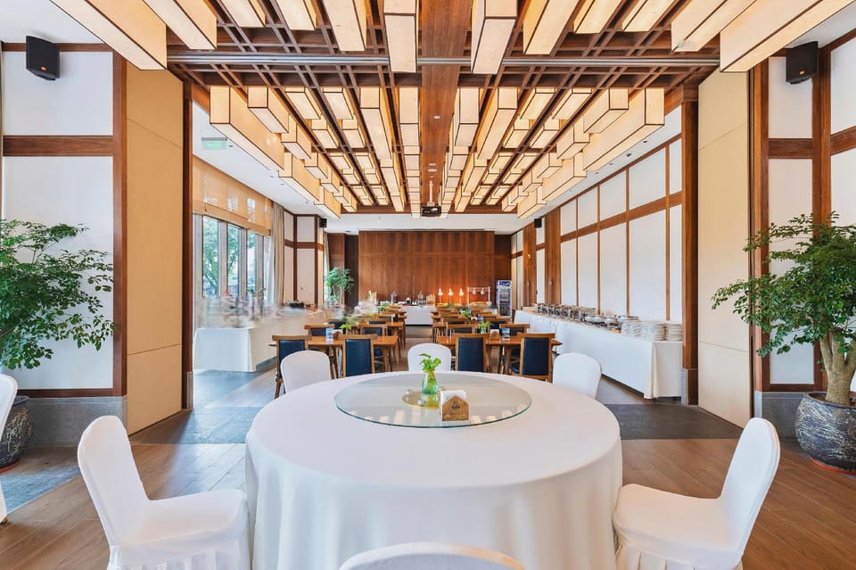Spring Hill Resort Hotel Hotel in Chengdu