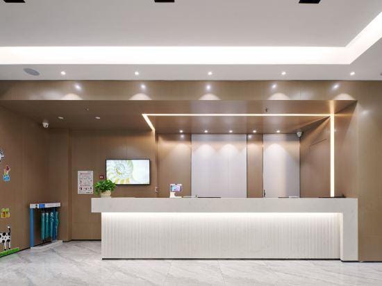 Oufeisi Hotel Select (Huzhou Zhili Children's Clothing Wholesale City) Hotel in Suzhou