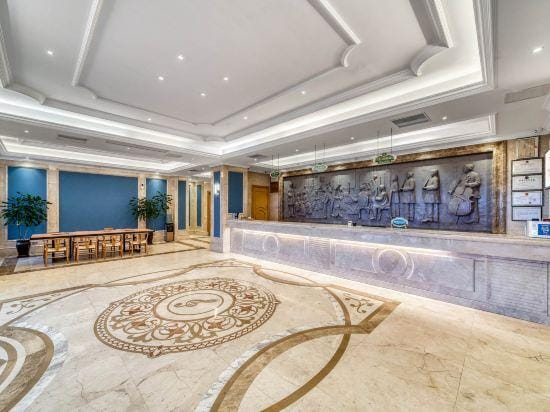 Vienna Hotel (Yongjia Oubei Lingyue Plaza Store Hotel in Zhejiang