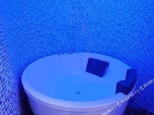 Yeyu Theme Hotel (Beimen) Hotel in Shanghai