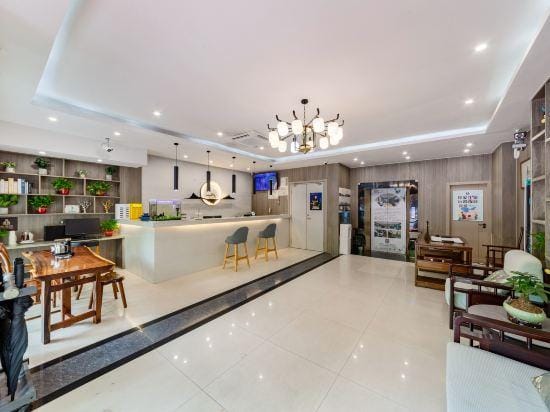 Huaju Hotel (Haining Haichang Road subway station store) Hotel in Hangzhou