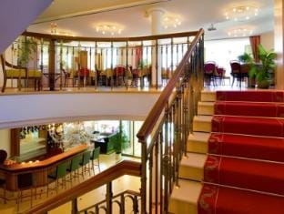 HOTEL POST alpine cityflair Hotel in Bruneck