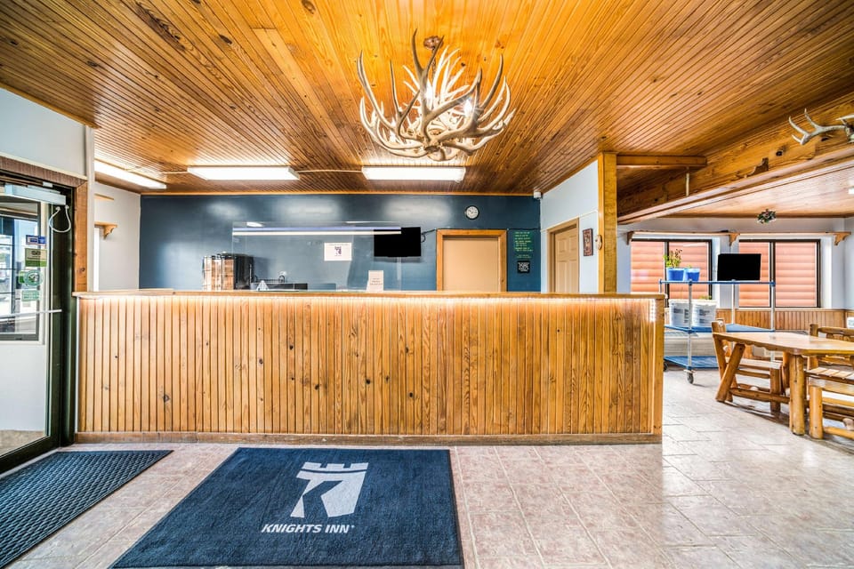 Knights Inn New Florence Hotel in Missouri