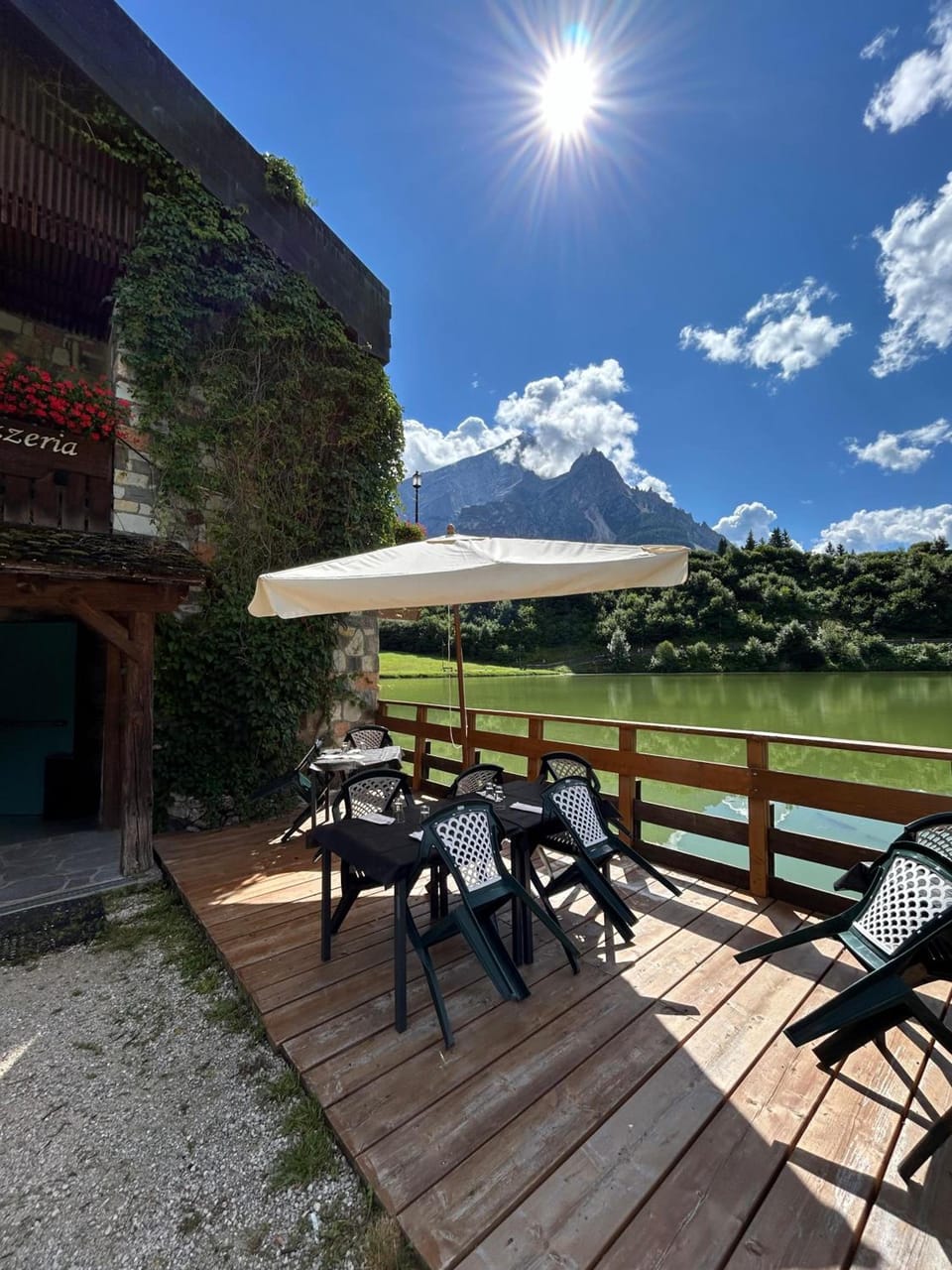 Chalet Al Lago Hotel in San Vito di Cadore