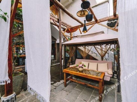 Lanshangju Inn Hotel in China