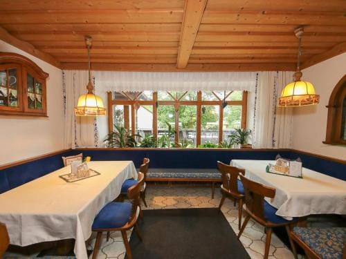 Landgasthof Neuwirt Inn in Salzburgerland