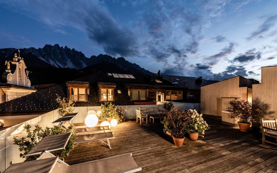 Boutique & Gourmet Hotel Orso Grigio - Grauer Bar Hotel in San Candido