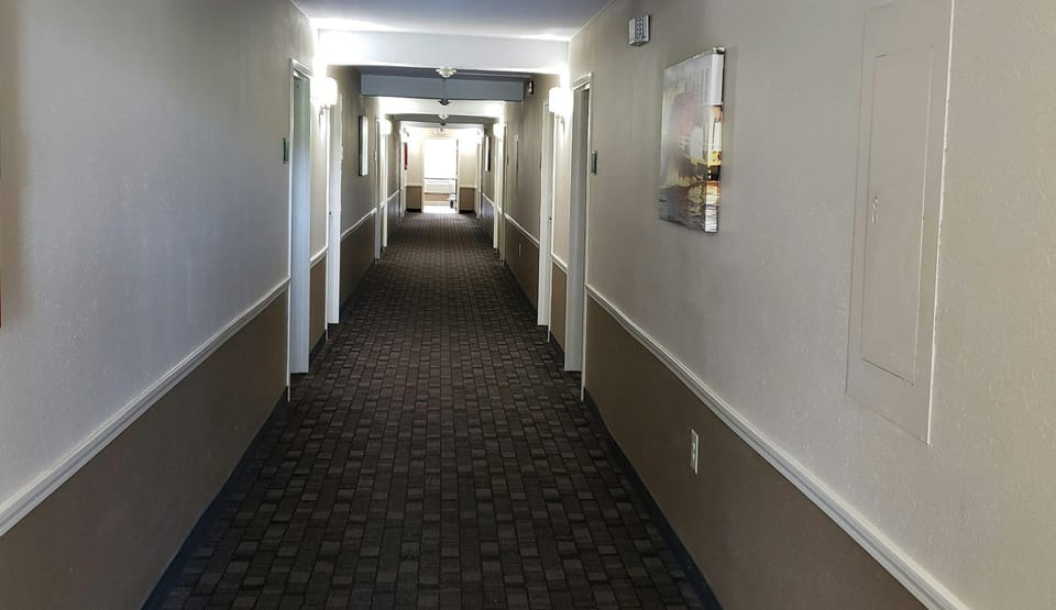 Red Roof Inn Port Allen Hotel in Mississippi