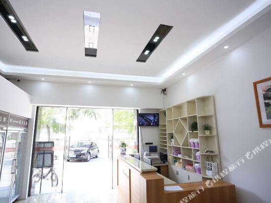 Minfeng Apartment Hotel in Shenzhen