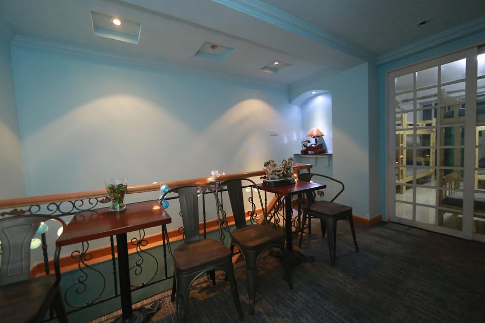 So Young Hostel Hotel in Hong Kong