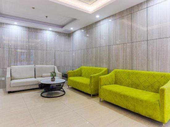 Geliangdongfang Apartment Hotel in Shenzhen