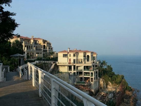 Century Seaview Villa Hotel in Shenzhen