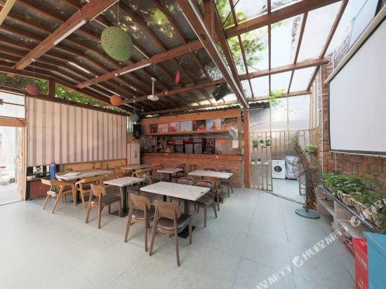 Huanlehui Homestay Hotel in Shenzhen